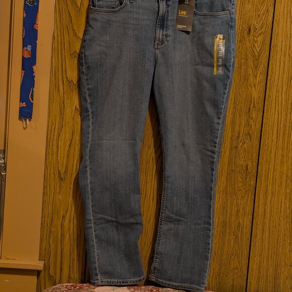 Lee Jeans - Picture 2 of 7